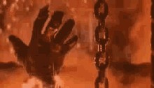 Видео с огоньком, держит под напряжением