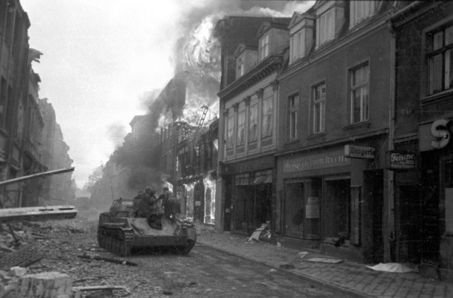 Великая Отечественная в фотографиях - 27
