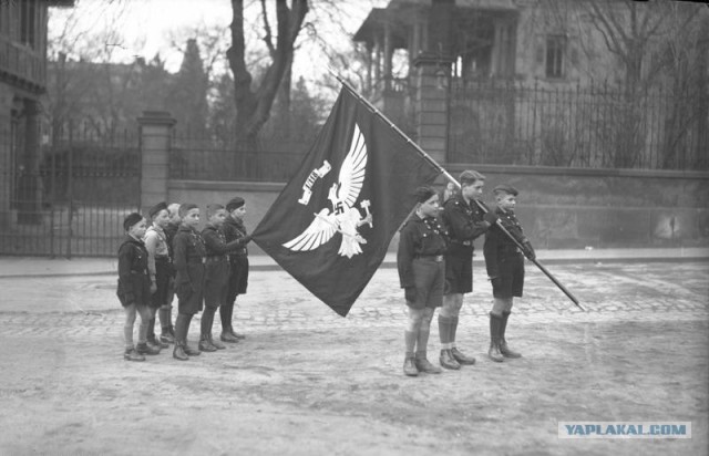 Фотографии второй мировой, многие цветные (фото)