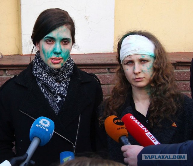 Pussy Riot потребуют ухудшить жизнь россиян