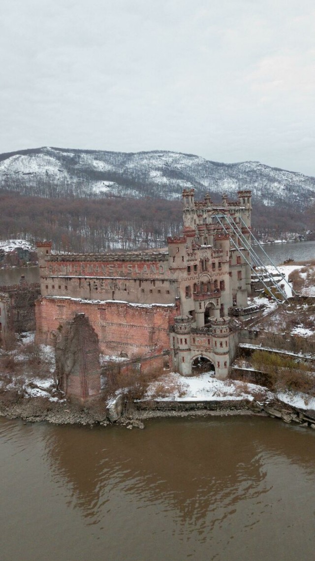 Впечатляющие заброшенные места