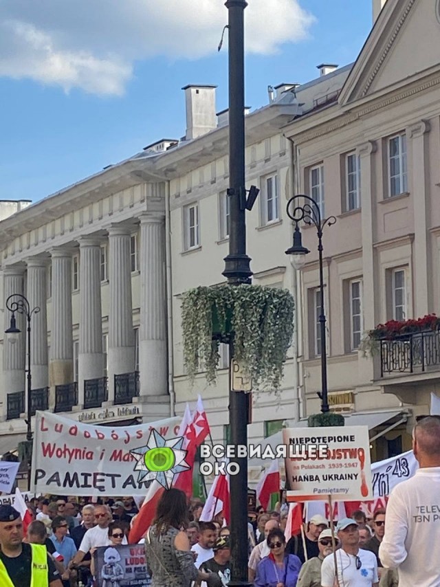 Польский сейм потребовал от Киева признания вины в Волынской резне