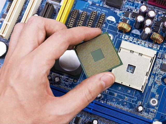Меня зовут Игорь, 33 года я произвожу электронику и ненавижу продажи