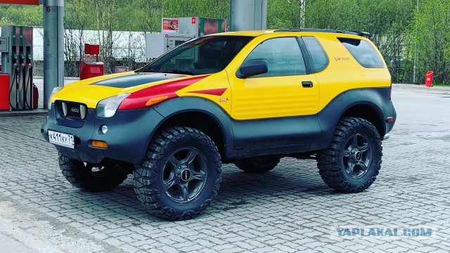 Почему DeLorean из фильма «Назад в будущее» не стал популярной машиной в Америке