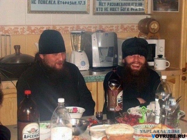Уникальная деревянная Успенская церковь сгорела в Кондопоге