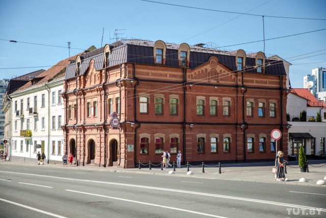 В старинном здании пожарной части в Минске открылся необычный ресторан