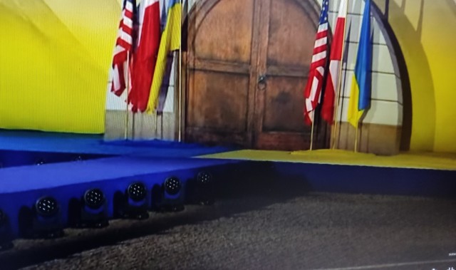 Дед подготовился