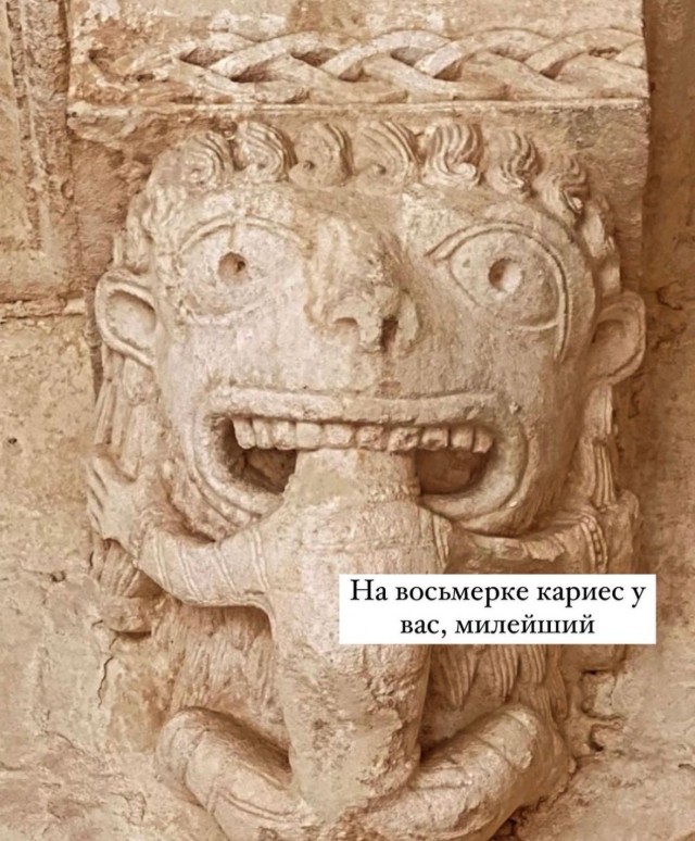 Немного страдающих средневековых картинок и не только