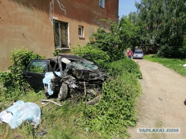 В Иваново Черри Тиго протаранил дом. Четыре человека погибли.