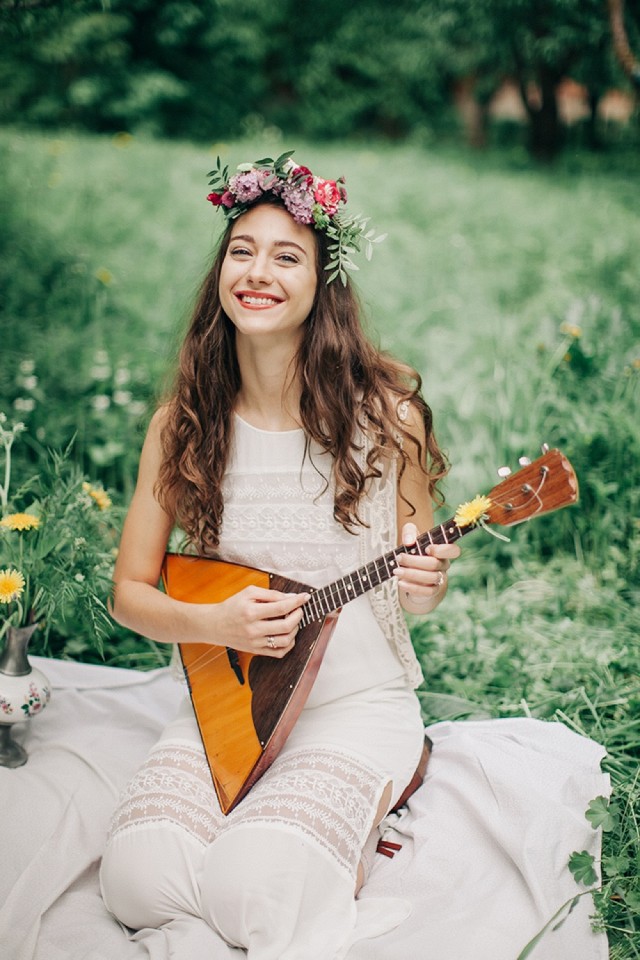 Откуда русские привезли балалайку