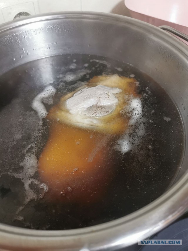 Рулька классическая с капустой