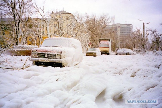 Маму с ребенком сдуло...