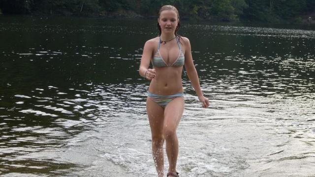 Глаза любви, глаза девичьи, что звёзды им, друзья дивитесь!