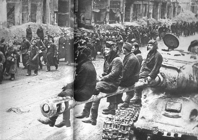 2 мая 1945 года