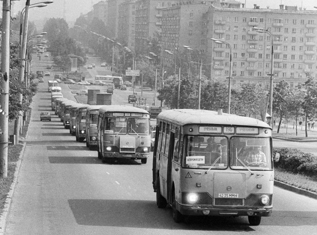 Москва и москвичи. Двадцатый век. 03.08.25