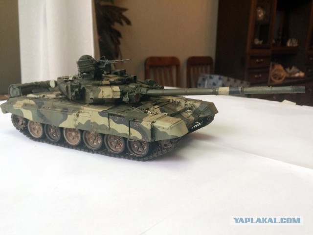 Модель танка Т-90А в масштабе 1/35