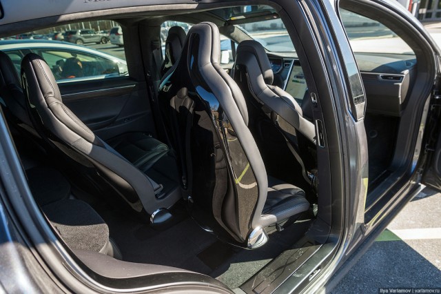 Обзор Tesla Model X