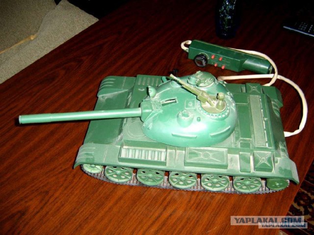 Детство в ухе заиграло! Советский луноход Электроника ИМ-11