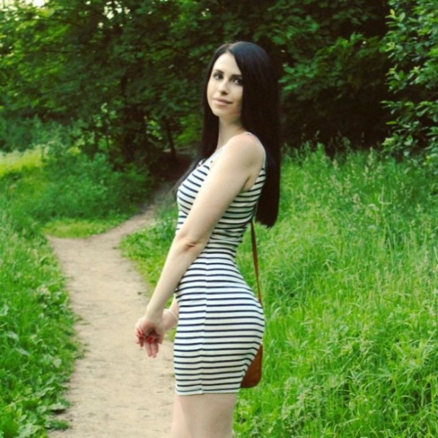 Фото симпатичных девушек из социальных сетей