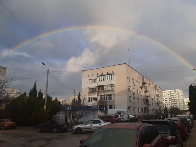 Полиция Новороссийска проверяет продуктовый магазин на «пропаганду ЛГБТ» из-за логотипа с радугой