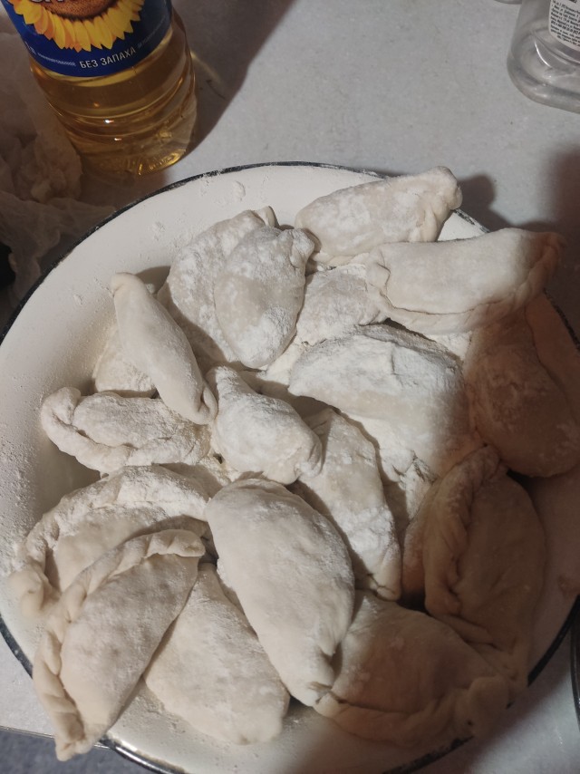 Вареники с картошкой и салом