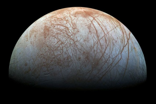NASA анонсировало ошеломляющее открытие на спутнике Юпитера Европе
