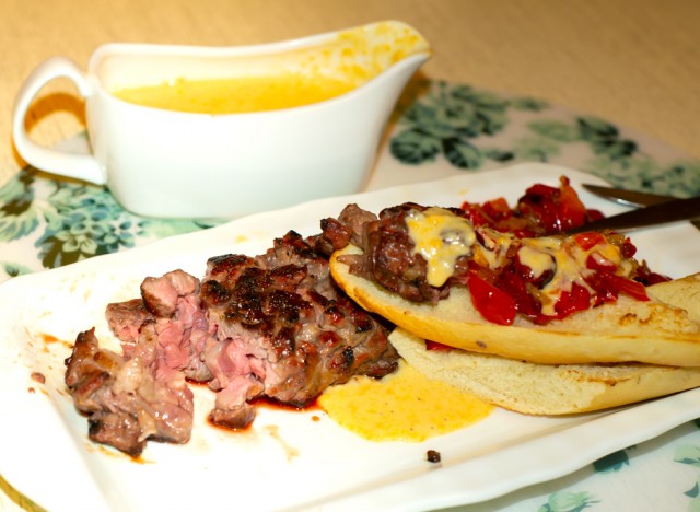 Кулинария: Филадельфийский Сырный Стейк или Фили Стейк.