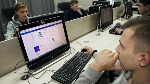 Мирная прогулка = ледовое побоище.