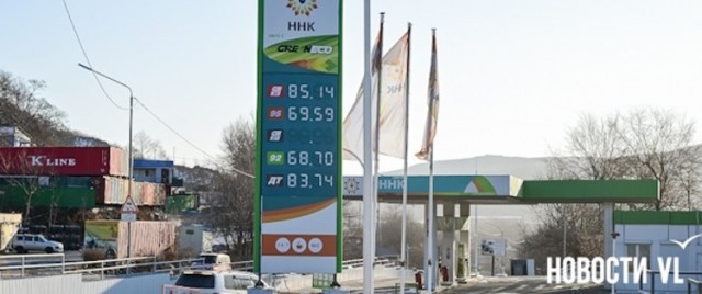 С сайта ГАИ убрали сервис проверки автомобилей по VIN. Чтобы "пробить" инфу нужно зарегаться в Госуслугах и заплатить 200 руб