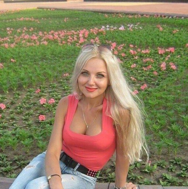 Зачем женщины культивируют мнимую конкуренцию за их внимание?