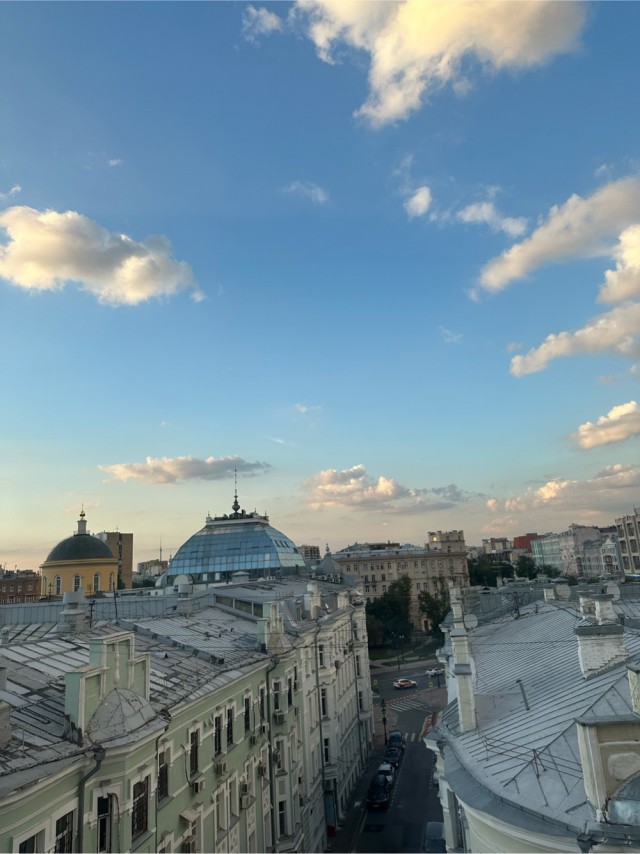 Шляюсь по Москве (задворки Тверской).