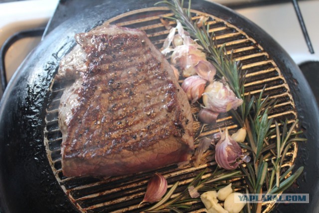 Вкусное обаяние Кулинарии, Повара ЯПа поздравляют милых дам!