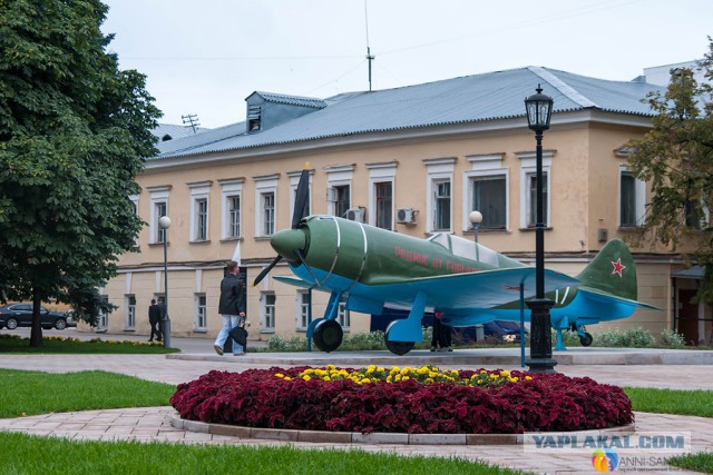 20 самых интересных авиапамятников