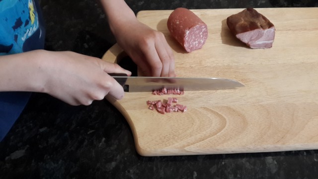 Готовят наши дети и мы готовим для детей.