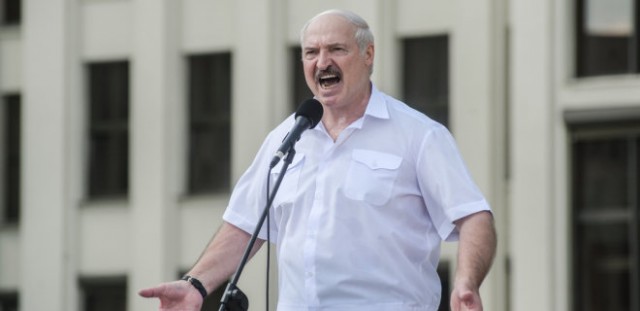 Лукашенко : "Они зажрались, мы им покажем, что такое санкции!"