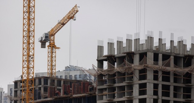 С 2026 года застройщиков начнут штрафовать за перенос сроков сдачи жилья