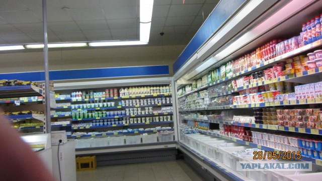 "Пустые" прилавки в Крыму...