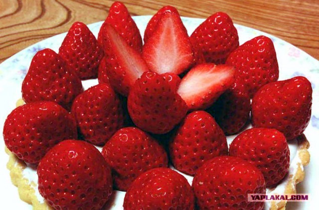 Какой цвет у клубники?