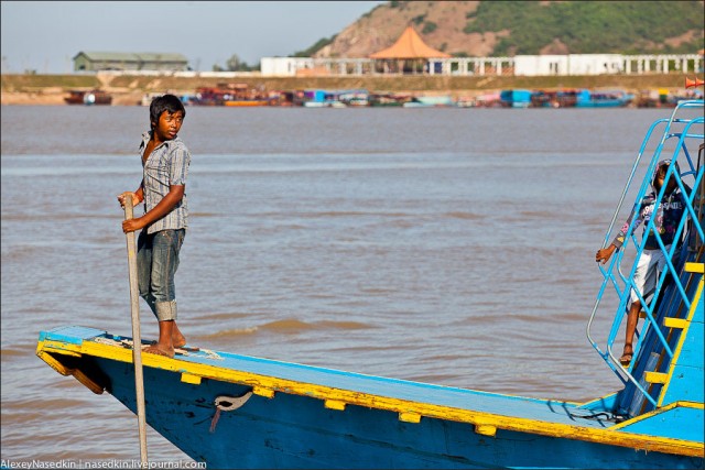 Жизнь на озере Тонлесап в Камбодже