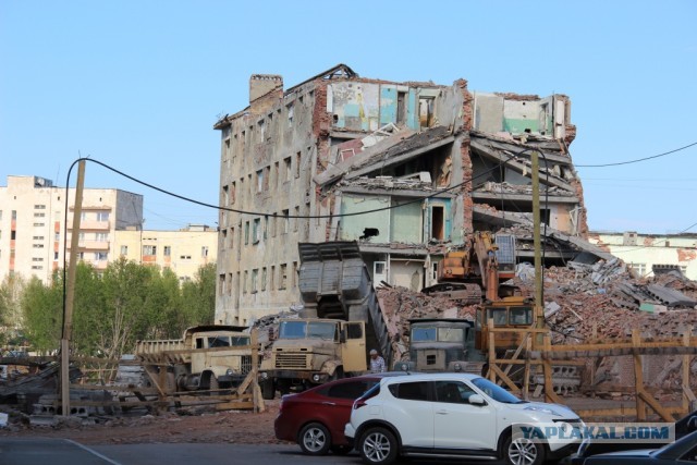 Гаджиево- ты город-часовой