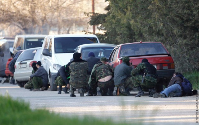 Украина армию не бросает, она ее предает.