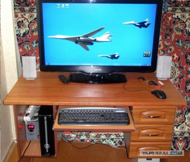 Рождение компьютерного стола