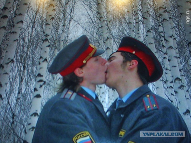 Ростовские казаки будут сообщать полиции о целующихся мужчинах во время ЧМ-2018