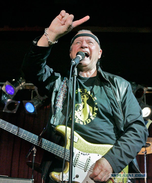 R.I.P. Дик Дейл (Dick Dale) .