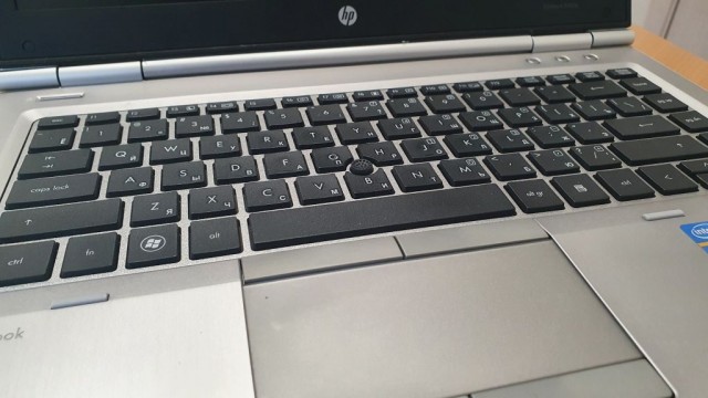 [МСК] Продам ноутбук HP EliteBook 8460p + док-станция + 2 бп