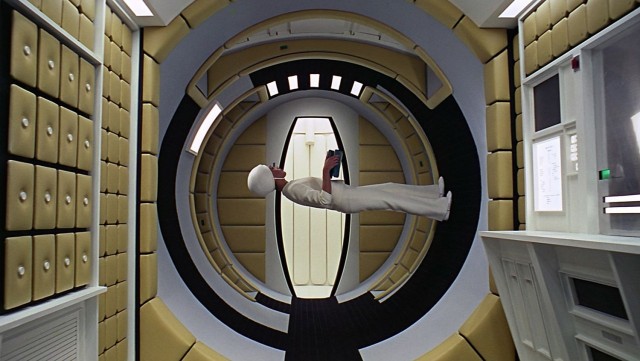 Пятница далеко, зато Луна  рядом. Внеплановый полёт на Луну на ЯПе.