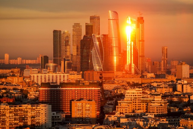 Бывший глава Сирии Асад вывез из Сирии в Россию почти 2 тонны евро и долларов, пишет FT