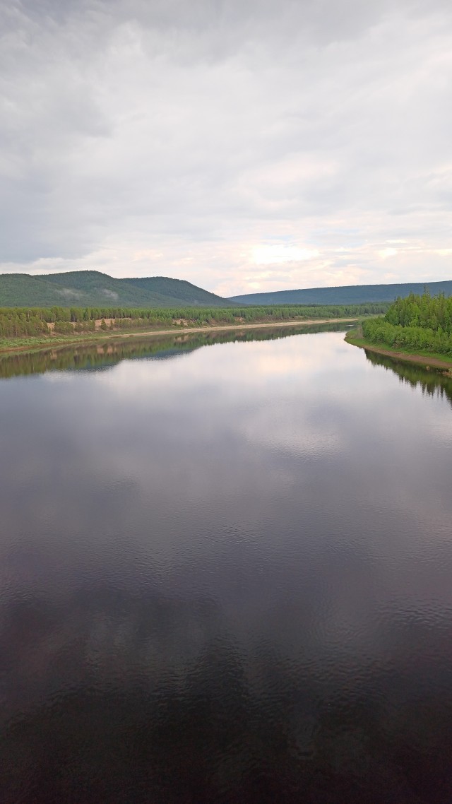 Суровая река Лена