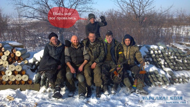 Странная манера ВСУ хранить боеприпасы