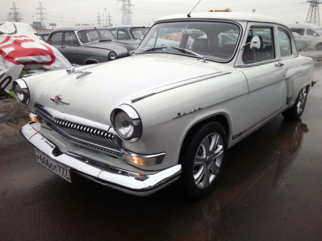 Классическая 21 Волга на современном Lexus GS 330